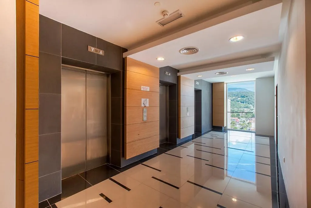 Apartment Luxfort 118 Service Suites Tanjung Bungah